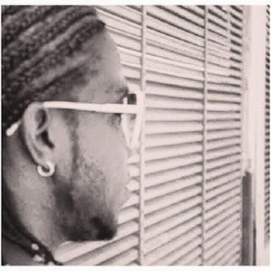 Meet your Posher, Ezo